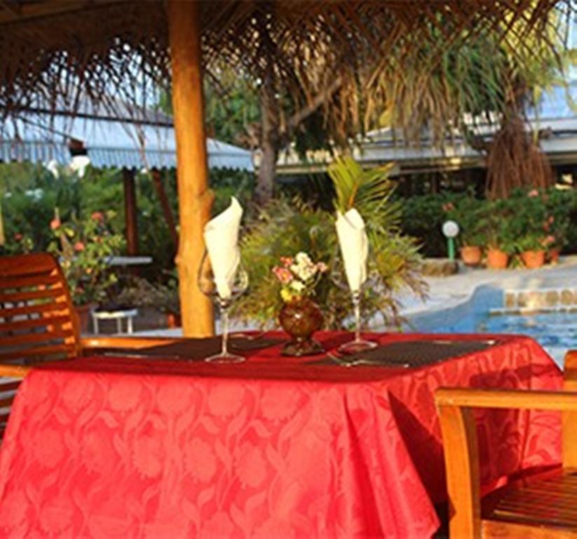 Pension Fare Maeva Huahine ภายนอก รูปภาพ